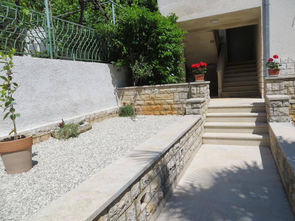 Apartments Sandra Poreč Eksteriør billede